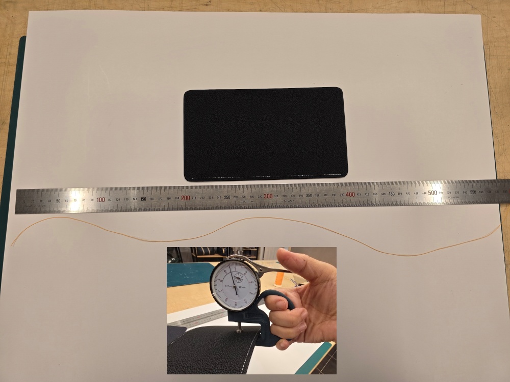 봉제선 길이는 같지만 결합 두께가 다른 가죽 시험편 , 가죽두께 2mm