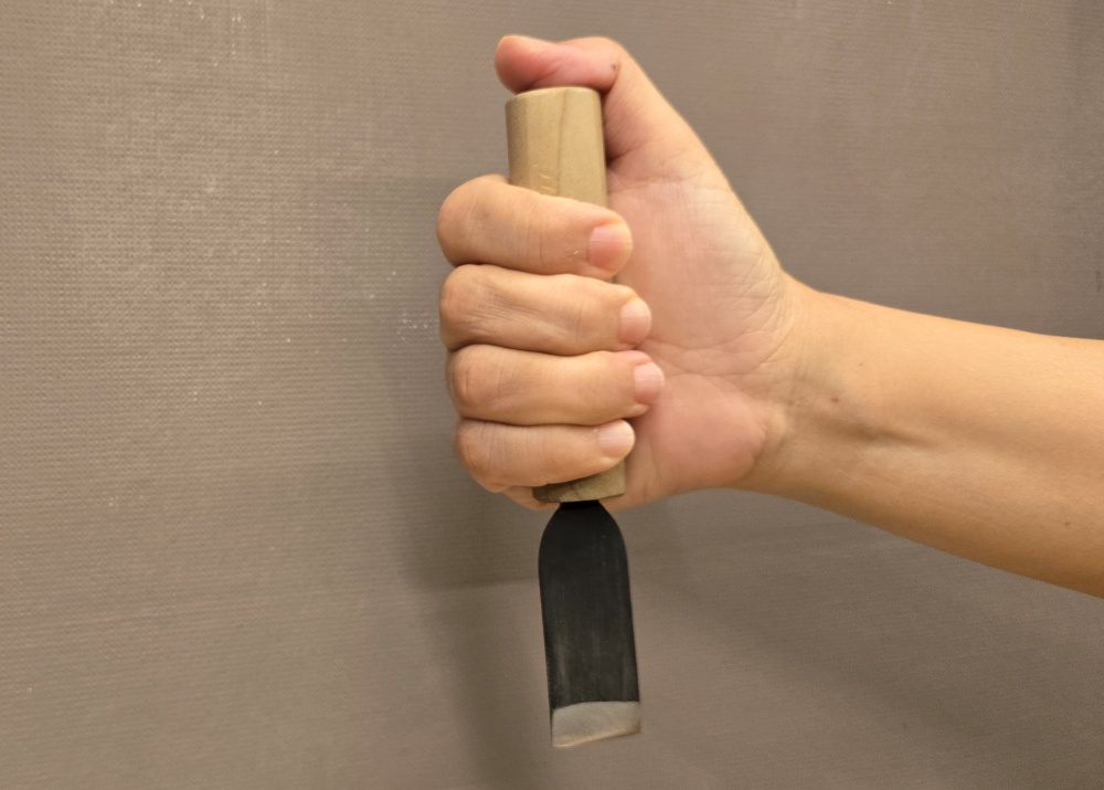 재단칼을 잡은 정석